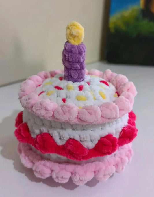 Mini crochet cakes