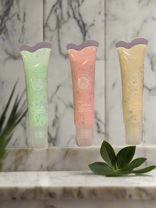 Huda moji lip scrub.