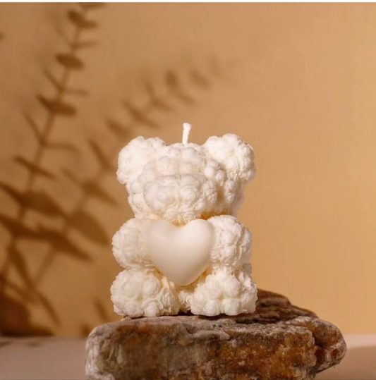 Lovely dovey bear candle.