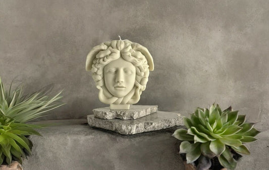 Medusa candle